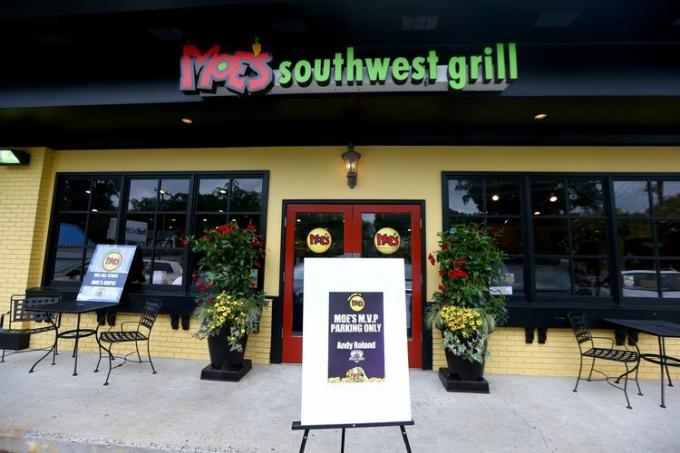 Escaparate de Moe's Southwest Grill