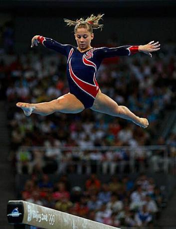Obrázek Shawn Johnson Gymnastics Leap Picture 2008 olympijské hry