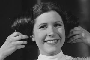 წვრილმანი Princess Leia Buns და სხვა თმის ვარცხნილობის გაკვეთილები