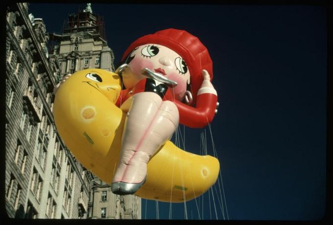 Balon Betty Boop v paradi