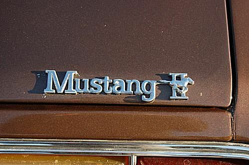 1975 Ford Mustang II Emblem