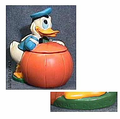 Donald Duck sur la citrouille