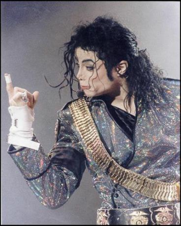 Michael_Jackson_Costume