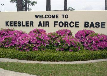 Signo de la base de la fuerza aérea de Keesler