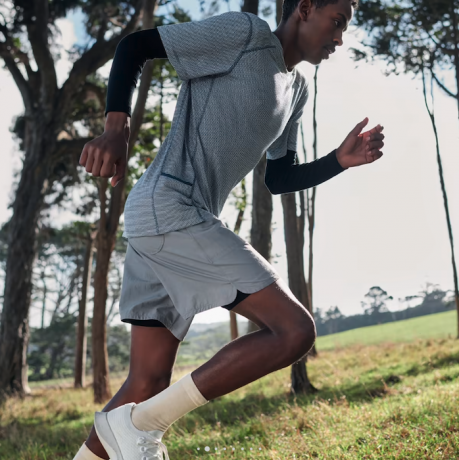 9 экологичных брендов мужской спортивной одежды