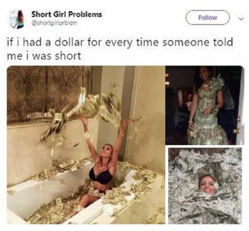 jente i badekaret fullt av penger