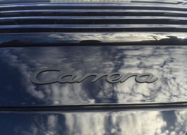 nový znak Carrera