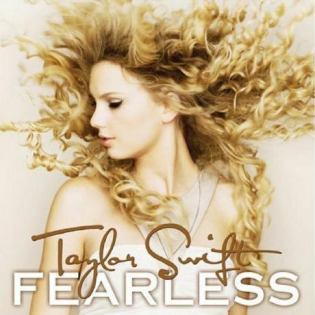 Portada del álbum " Fearless" de Taylor Swift.