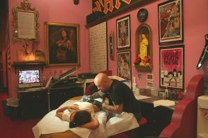 Picture Tour of High Voltage Tattoo