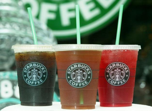 Starbucks представя нова линия ледени напитки
