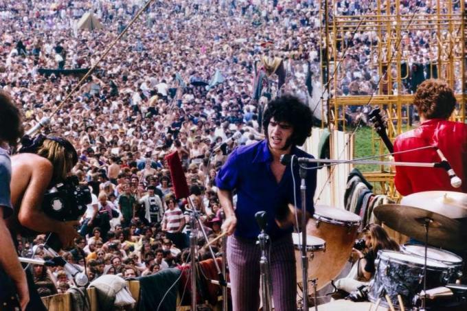Federkiel spielt live bei Woodstock