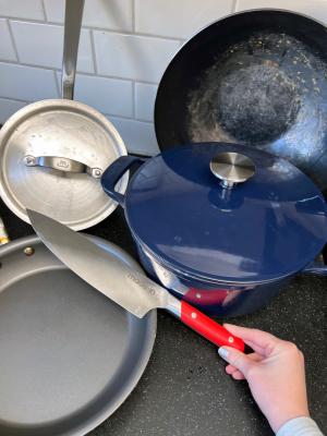 Рецензирамо направљено посуђе за кување—најбољи однос квалитета и цене
