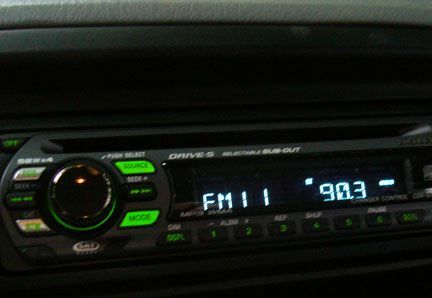 Uspješno instaliran stereo auto zasvijetli