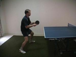 Tacadas básicas de tênis de mesa: o contra-ataque frontal