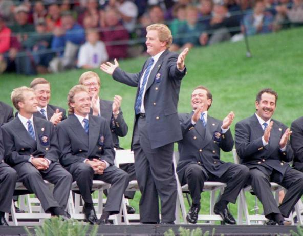 Колин Монтгомери по време на церемонията по откриването на Купата на Райдър през 1995 г