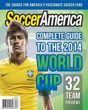 שער של מגזין Soccer America