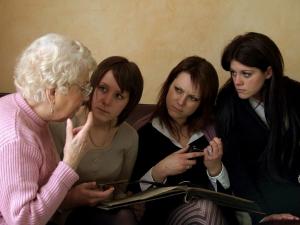 4 svarbūs dalykai, kuriuos seneliai daro dėl anūkų