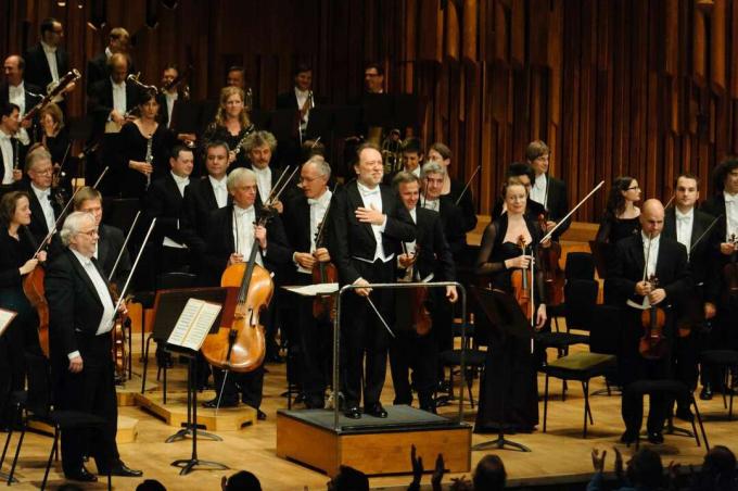 Orkester Leipzig Gewandhaus nastopil na Barbicanu v Londonu
