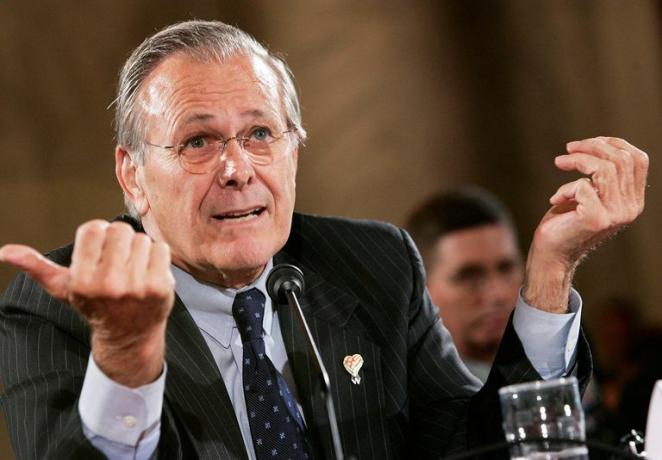 Rumsfeld en Myers getuigen voor de strijdkrachtencommissie van de Senaat