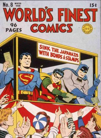 'Worlds Finest Comics', com Superman, Batman e Robin vendendo títulos de guerra dos EUA para afundar os 'Japanazis' na Segunda Guerra Mundial,