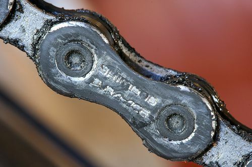 Prljavi lanac za bicikl - ovo ne želite u džepu ili torbici.