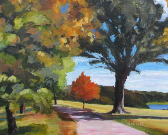 Lizas Mārderes rudens koku gleznojums, kurā redzamas ēnas un lapu masa uz kokiem.