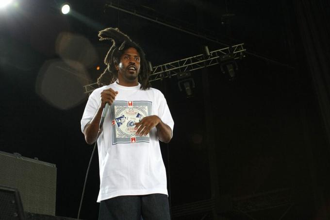 Murs nastupa tokom koncerta Rock the Bells u amfiteatru First Midwest Bank u Tinley Parku, Ilinois, 19. jula 2008.