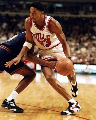 Scottie Pippen usando Nike Air Up PE