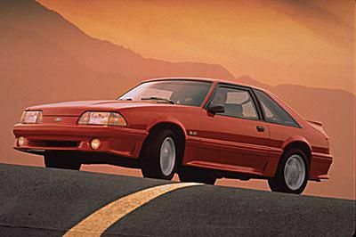 Ford Mustang GT din 1993