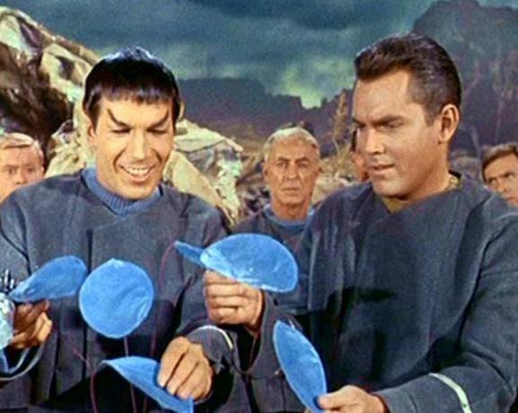 Spock se smeji v " The Cage"