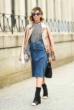 Jeansrock-Outfit im Streetstyle